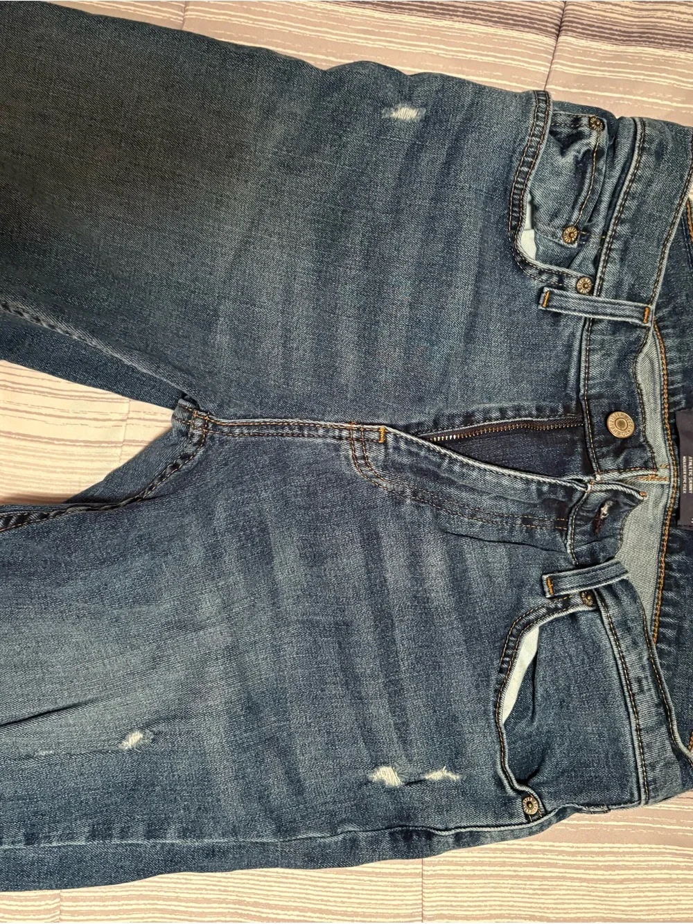 Hollister Men’s Relaxed Blue Denim Jeans